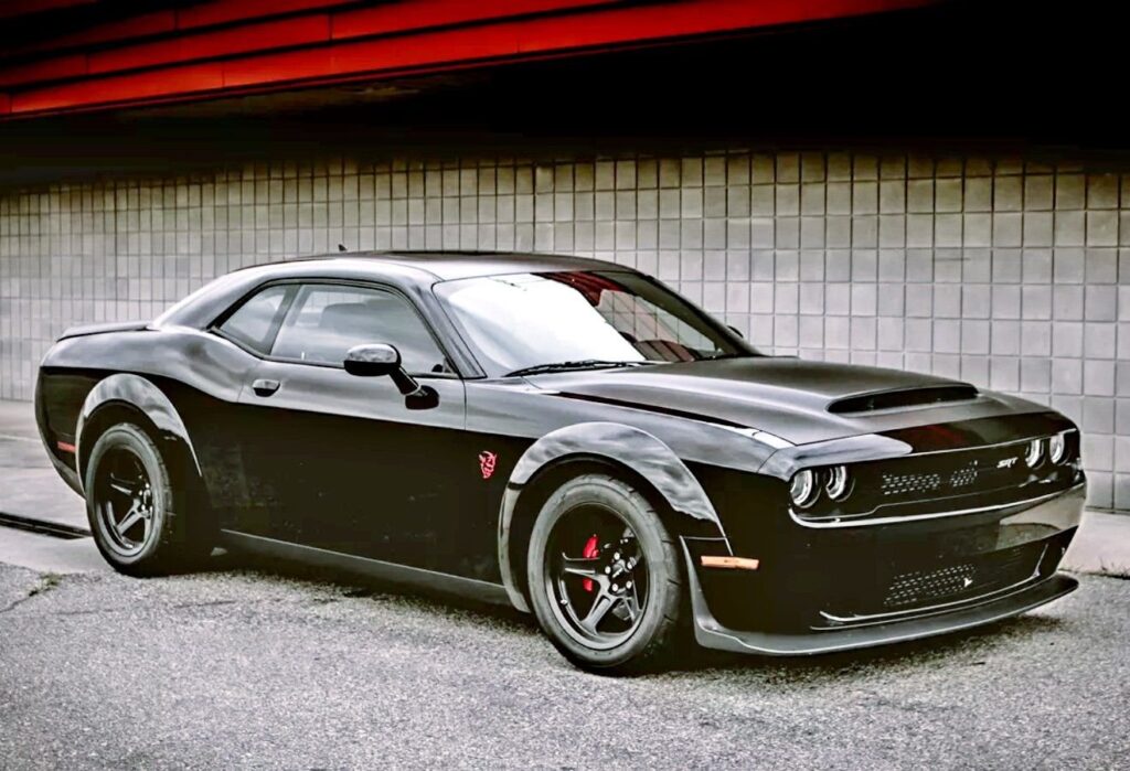 mobil dominic toretto di the fate and the furious 2017